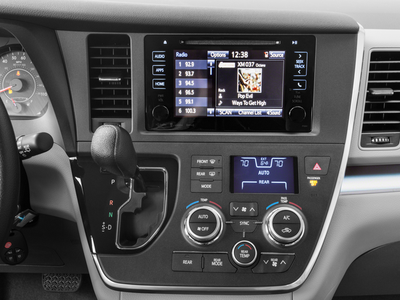 2017 Toyota Sienna LE 8-Passenger
