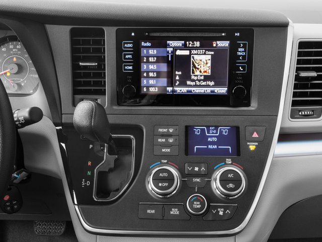 2017 Toyota Sienna LE 8-Passenger