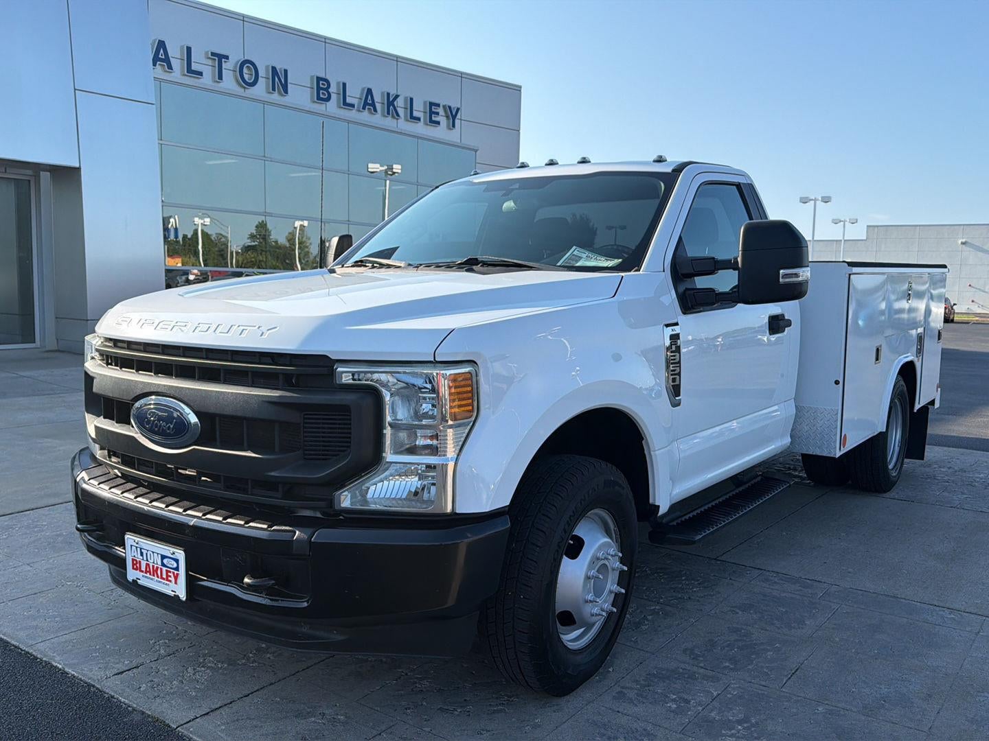 2022 Ford Super Duty F-350 DRW XL