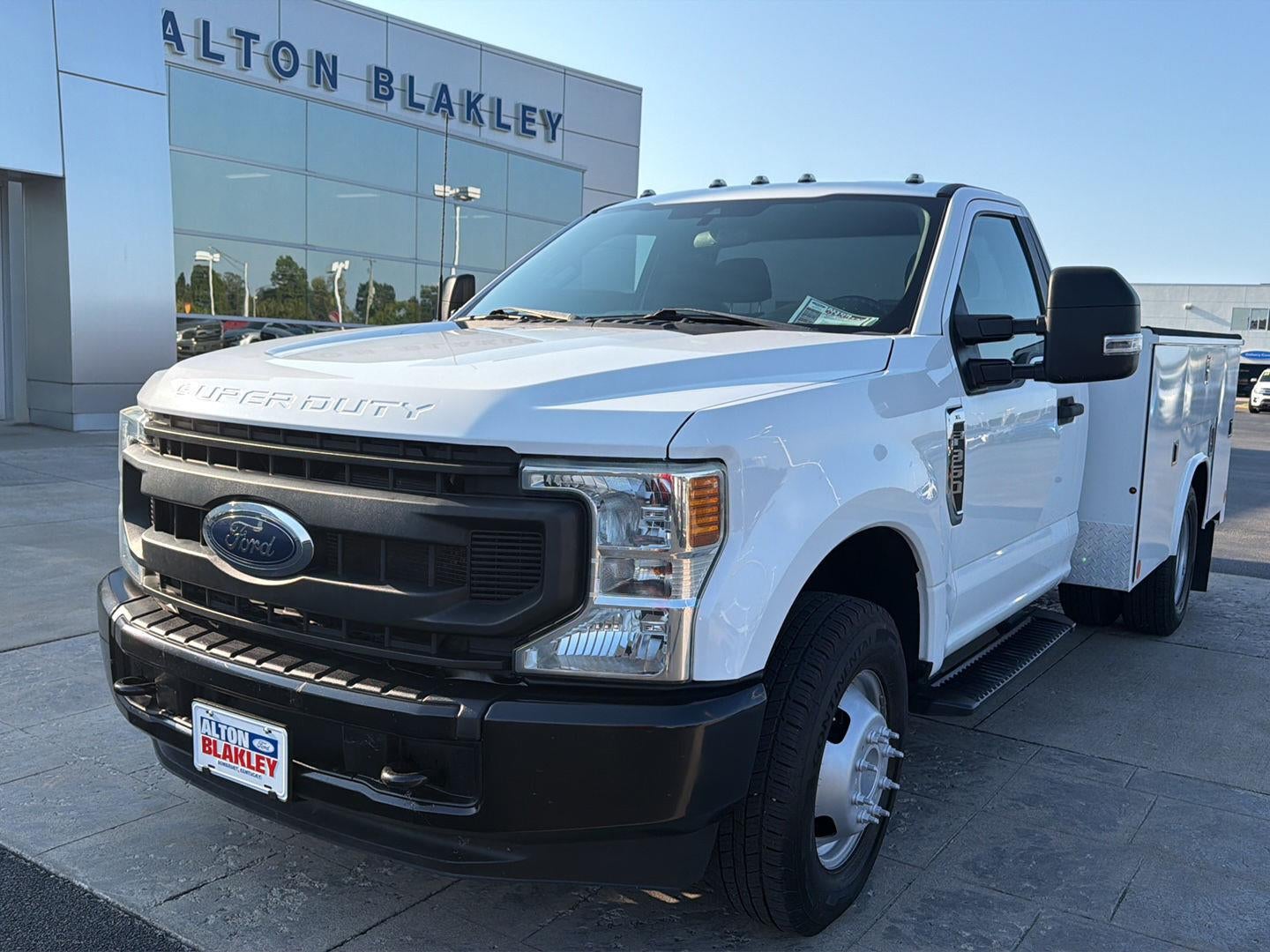 2022 Ford Super Duty F-350 DRW XL