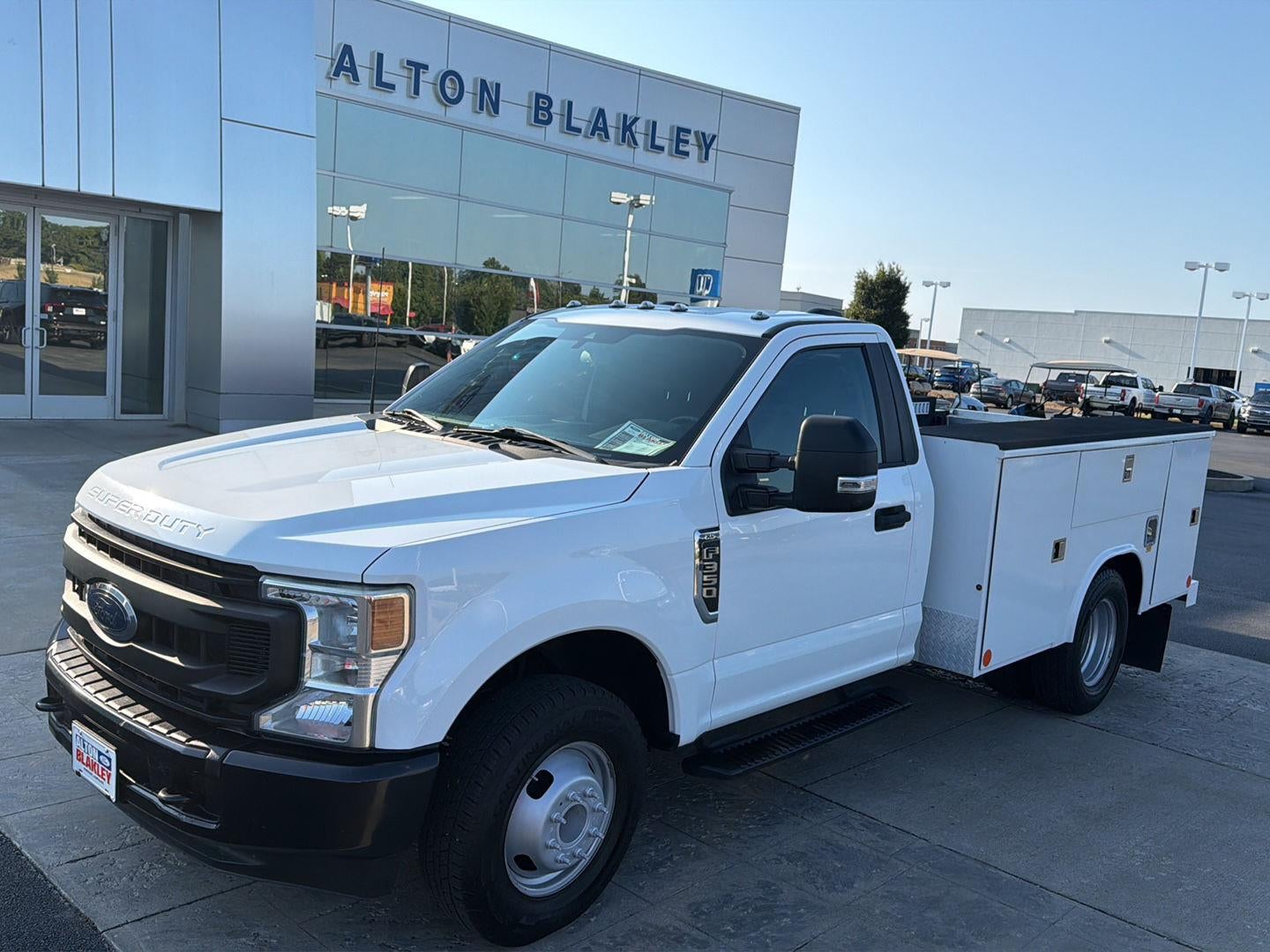2022 Ford Super Duty F-350 DRW XL