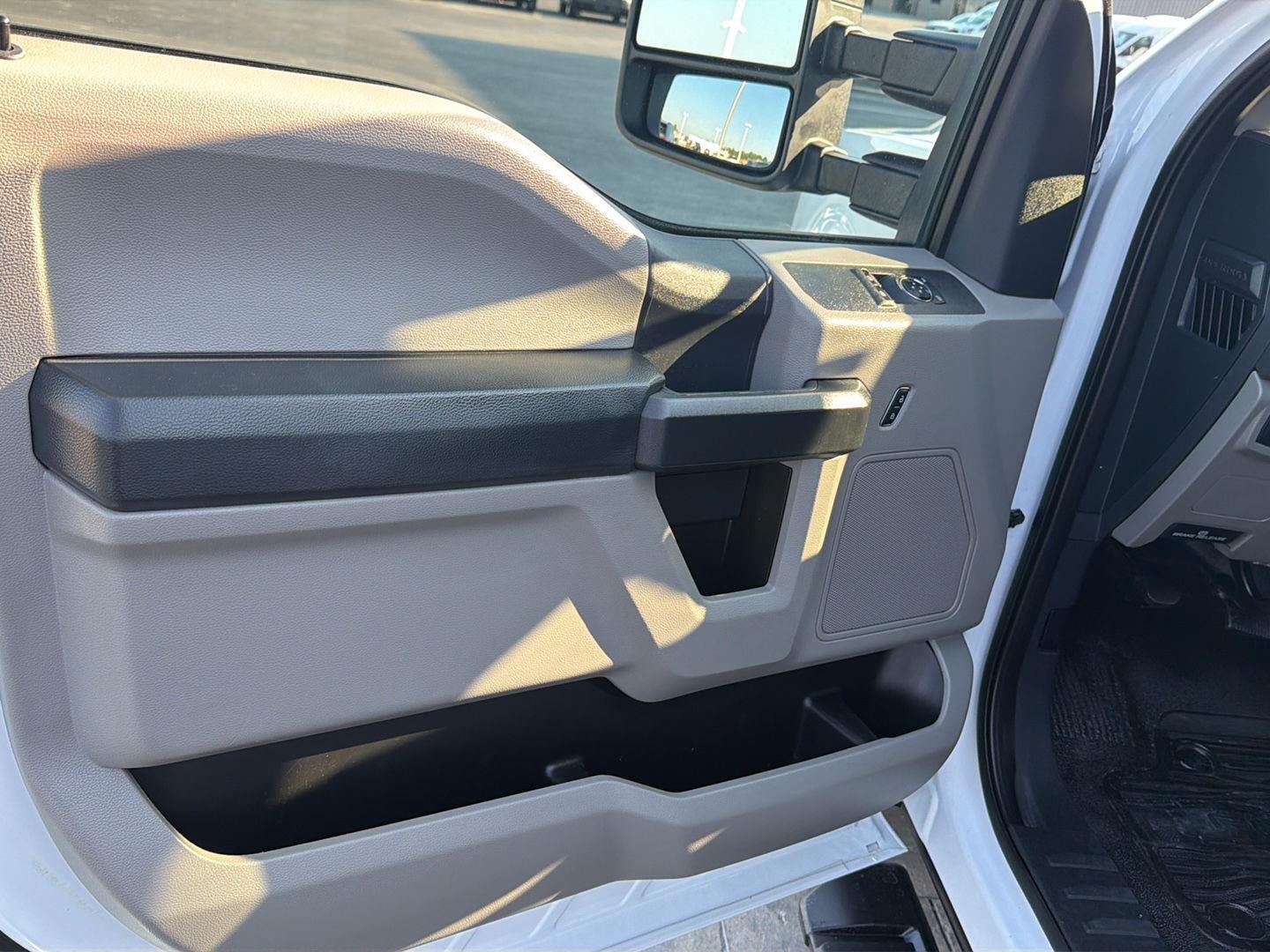 2022 Ford Super Duty F-350 DRW XL