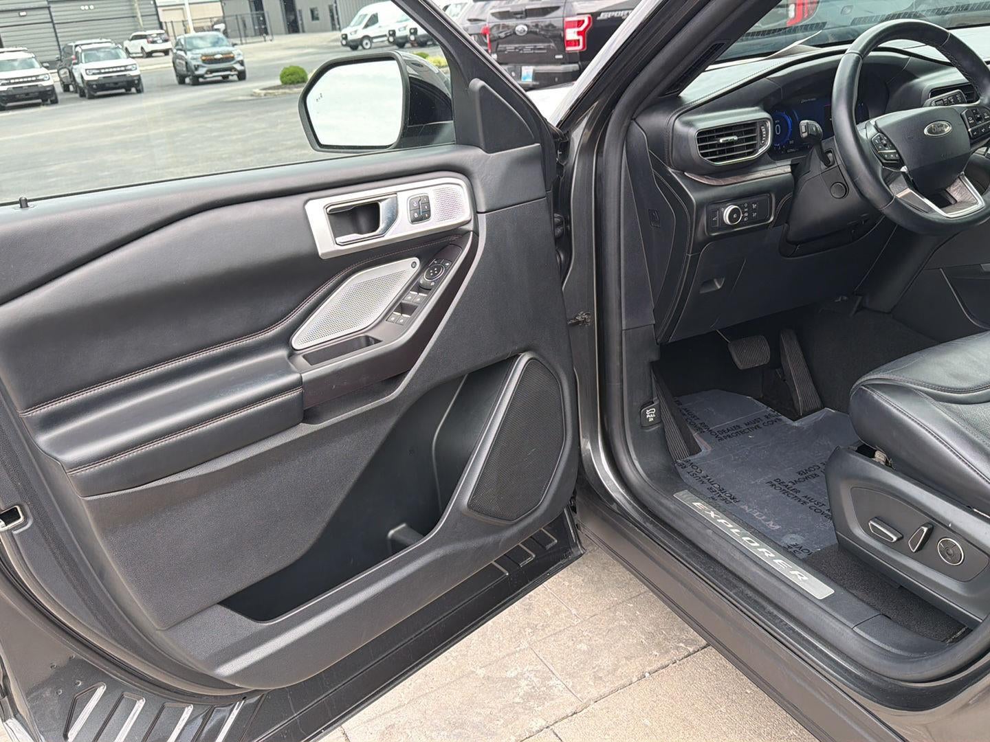 2020 Ford Explorer Platinum