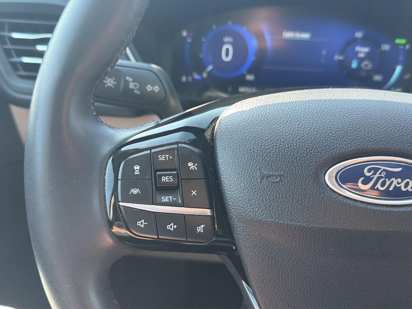 2022 Ford Escape Hybrid SEL