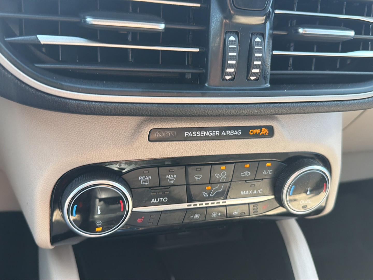 2022 Ford Escape Hybrid SEL