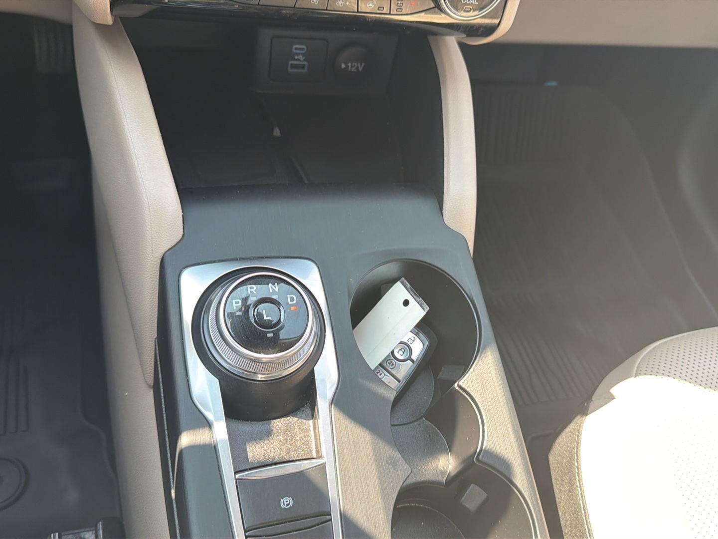 2022 Ford Escape Hybrid SEL