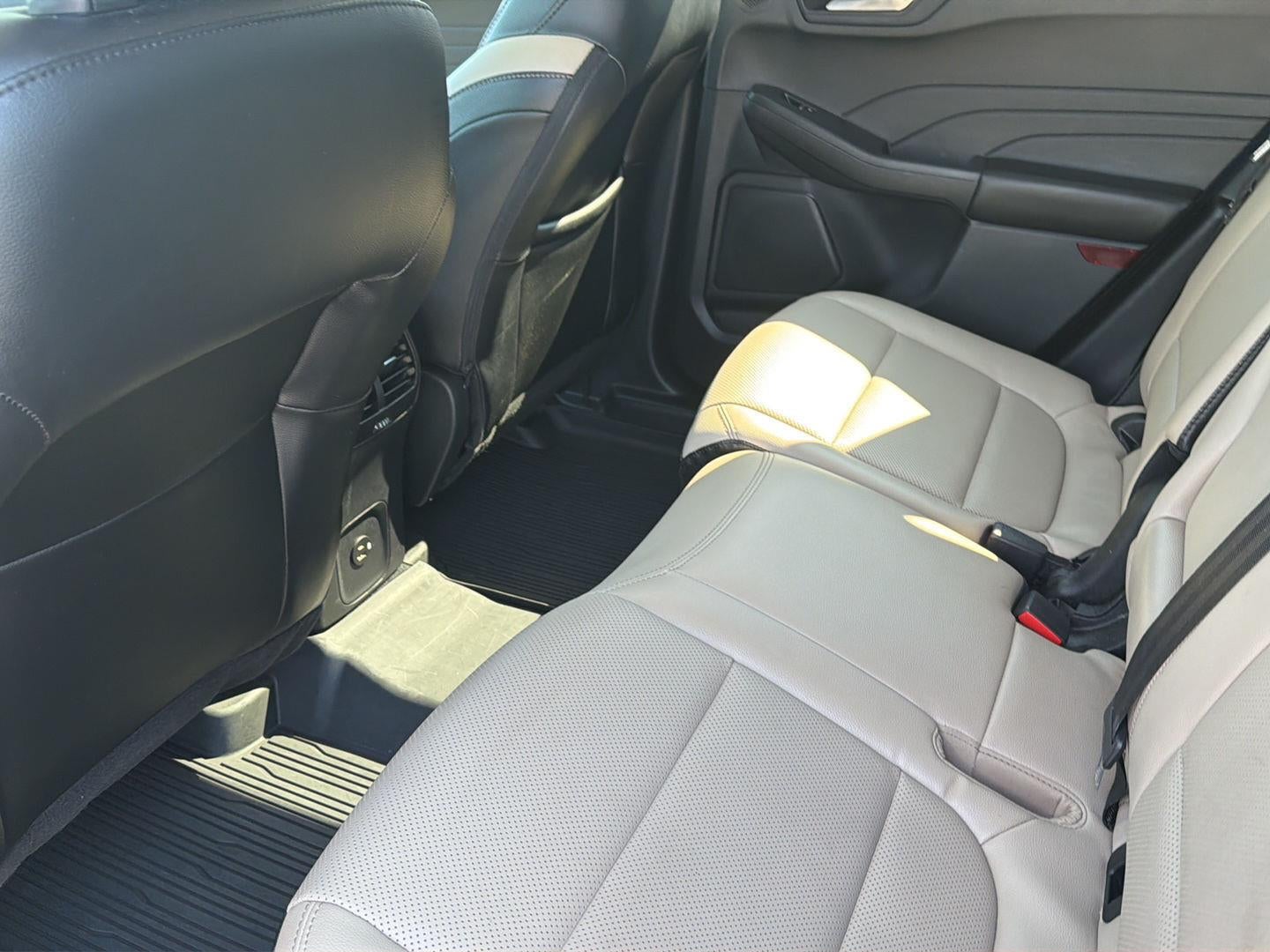 2022 Ford Escape Hybrid SEL