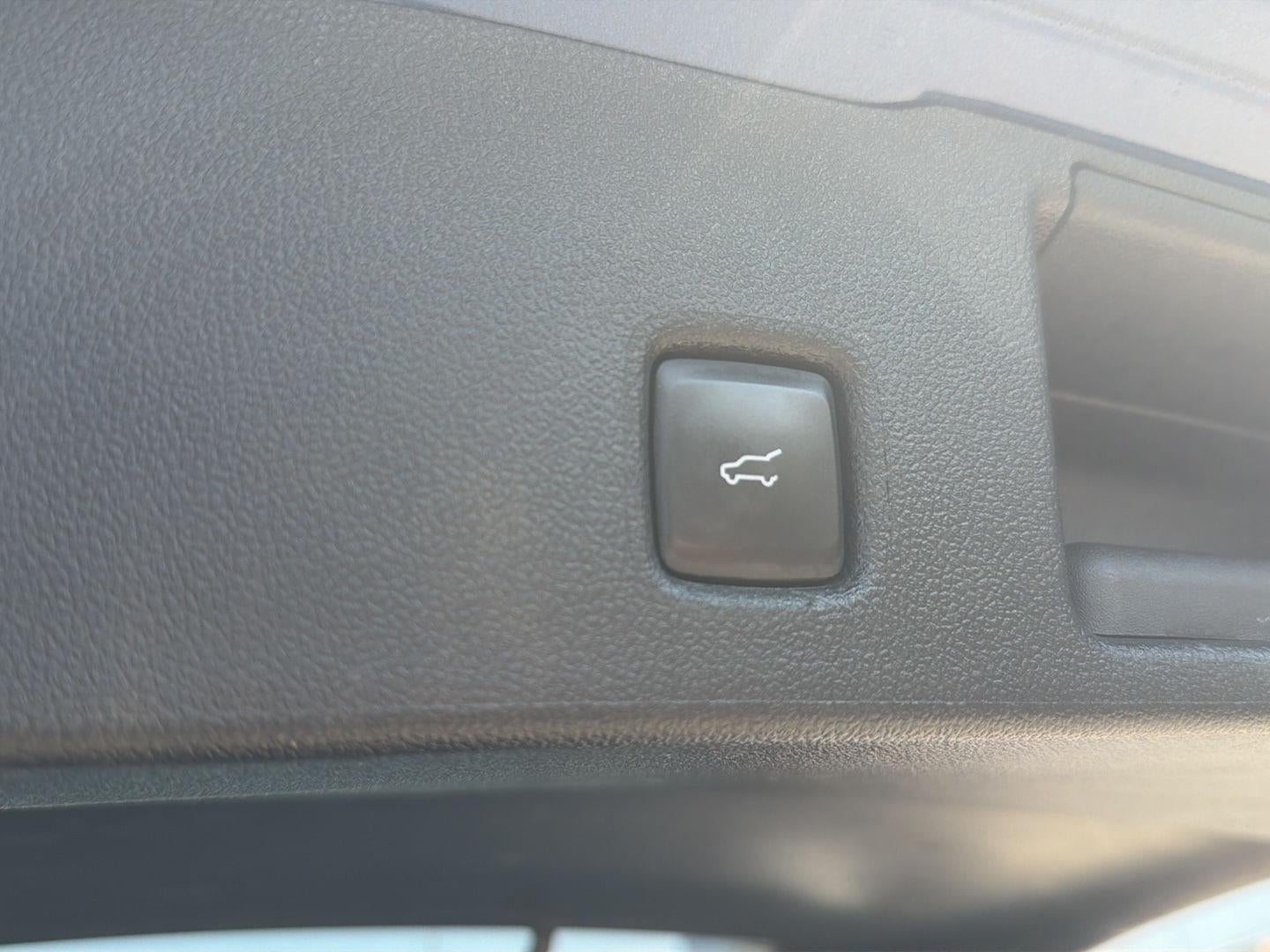 2022 Ford Escape Hybrid SEL