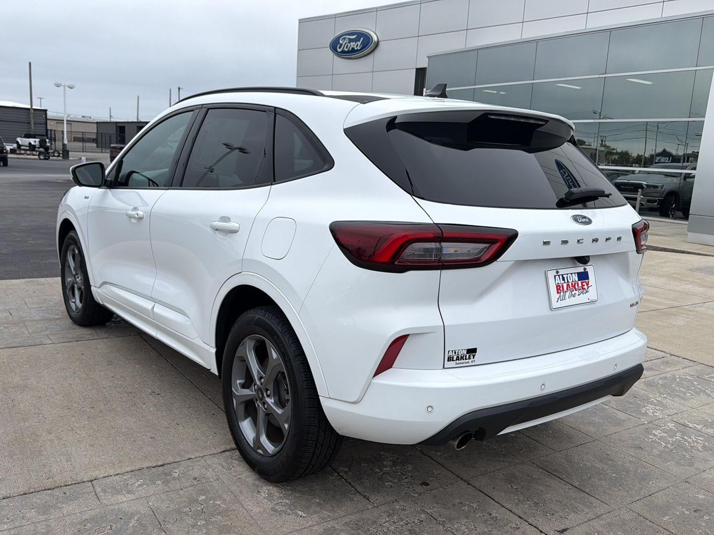 2023 Ford Escape ST-Line Select