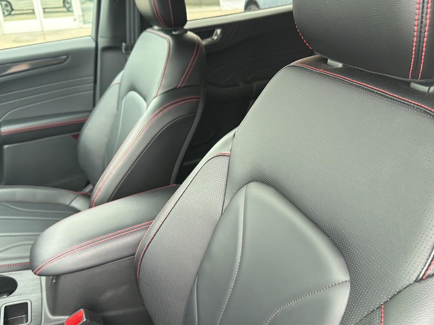2025 Ford Escape ST-Line Elite