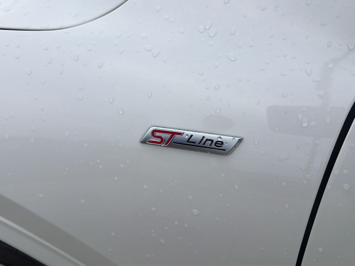 2025 Ford Escape ST-Line Elite