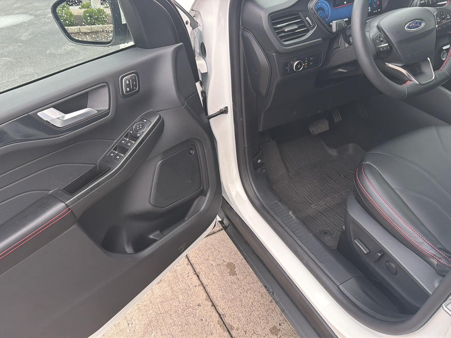 2025 Ford Escape ST-Line Elite