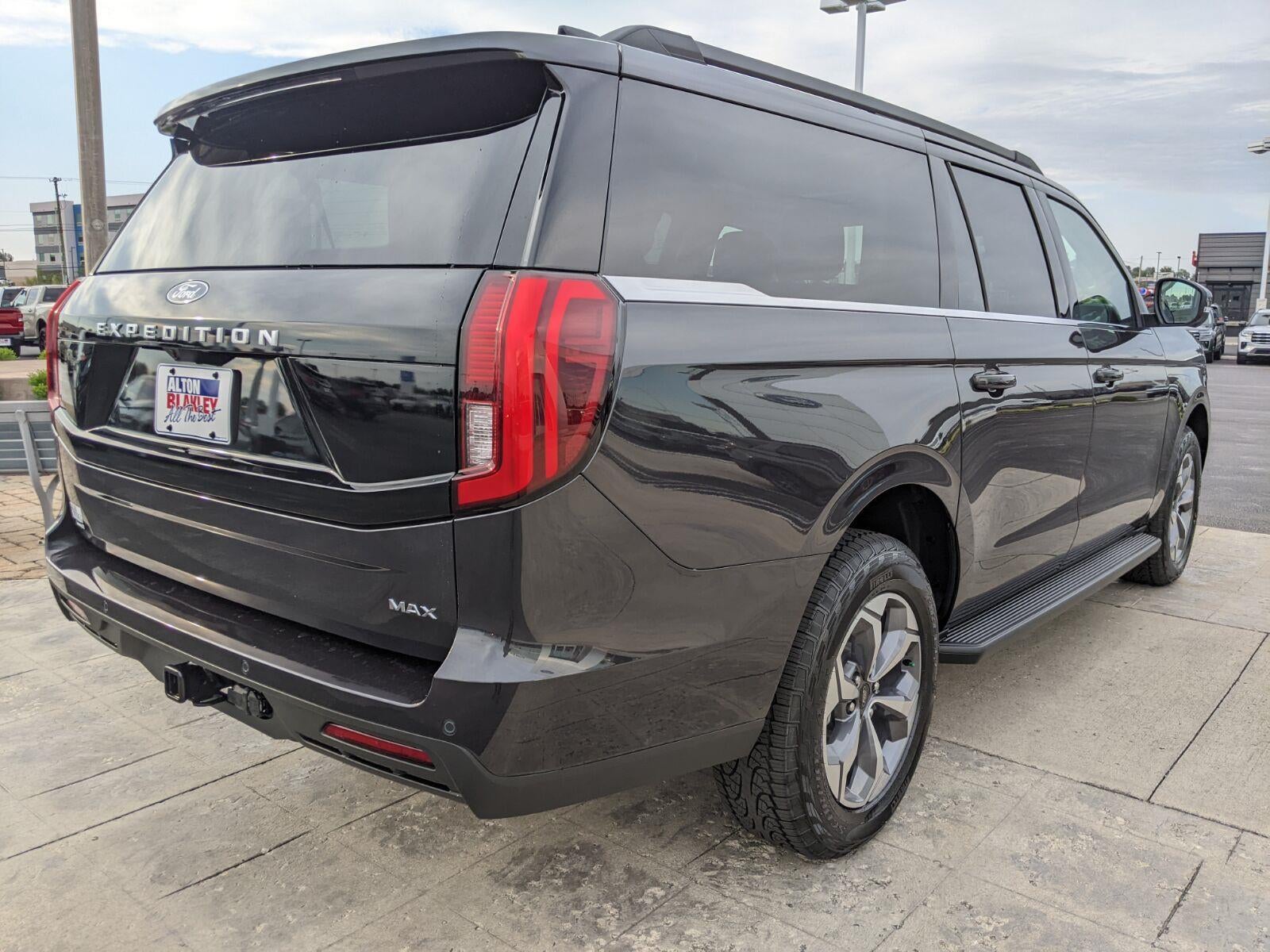 2027 Ford Expedition Max Active