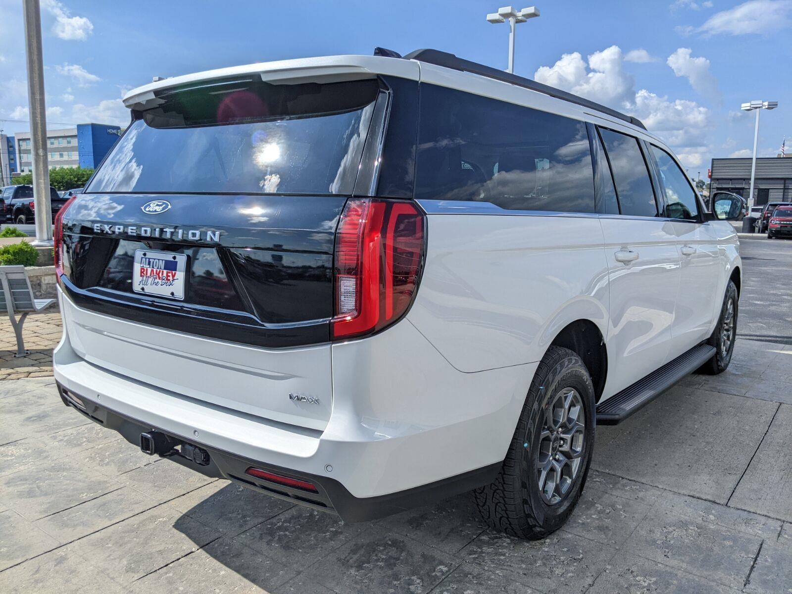 2027 Ford Expedition Max Active