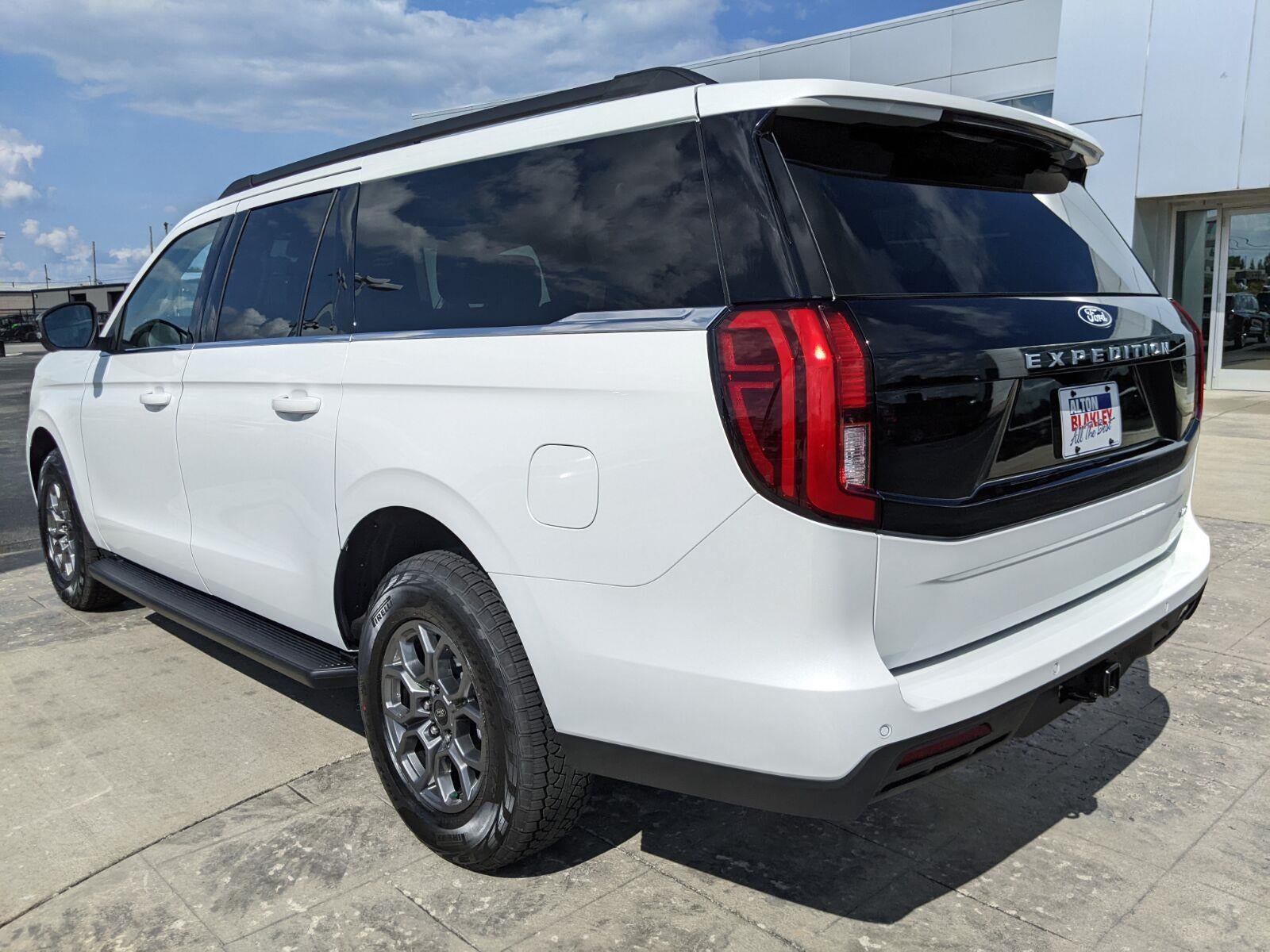 2027 Ford Expedition Max Active