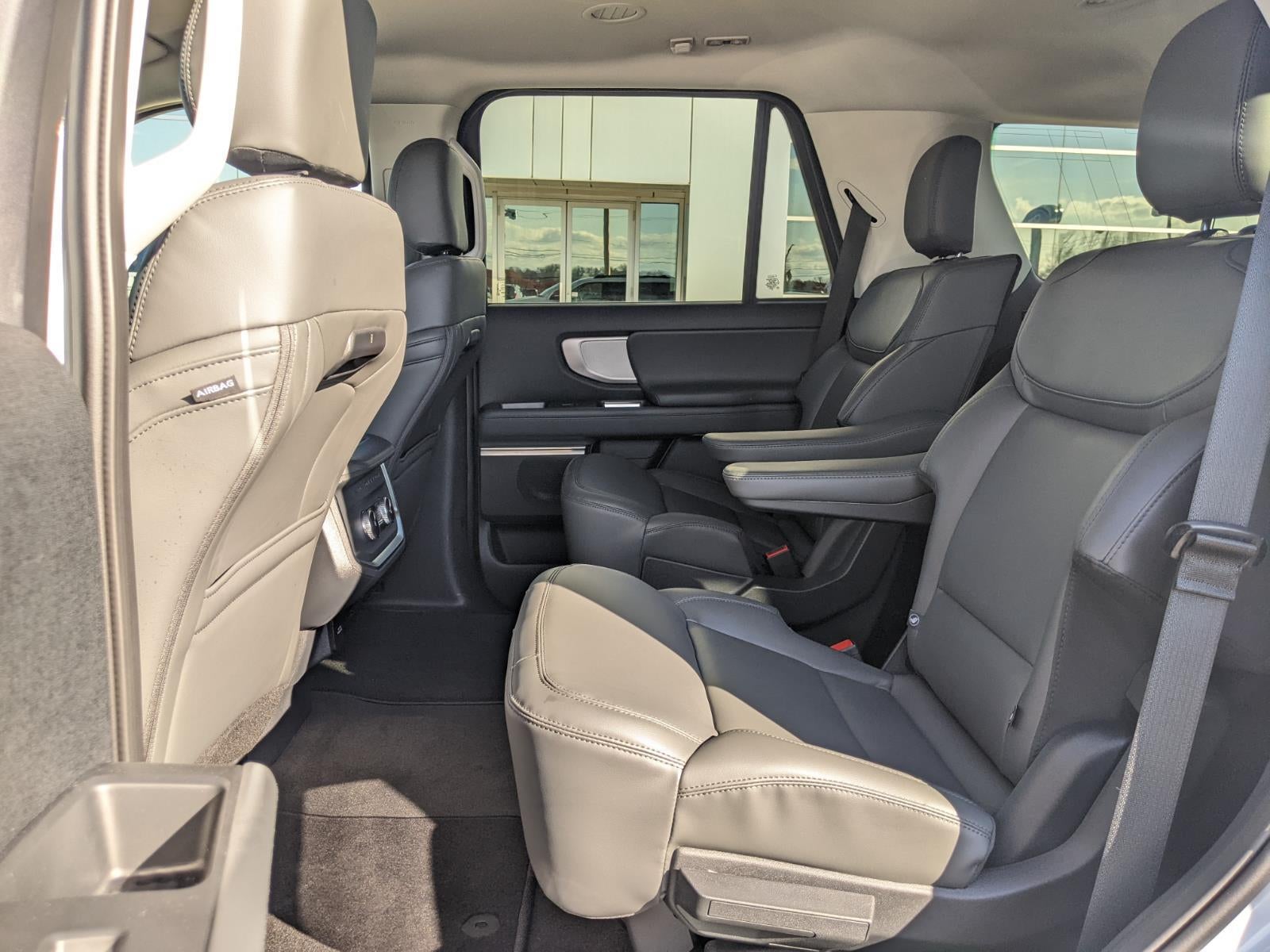 2026 Ford Expedition Active