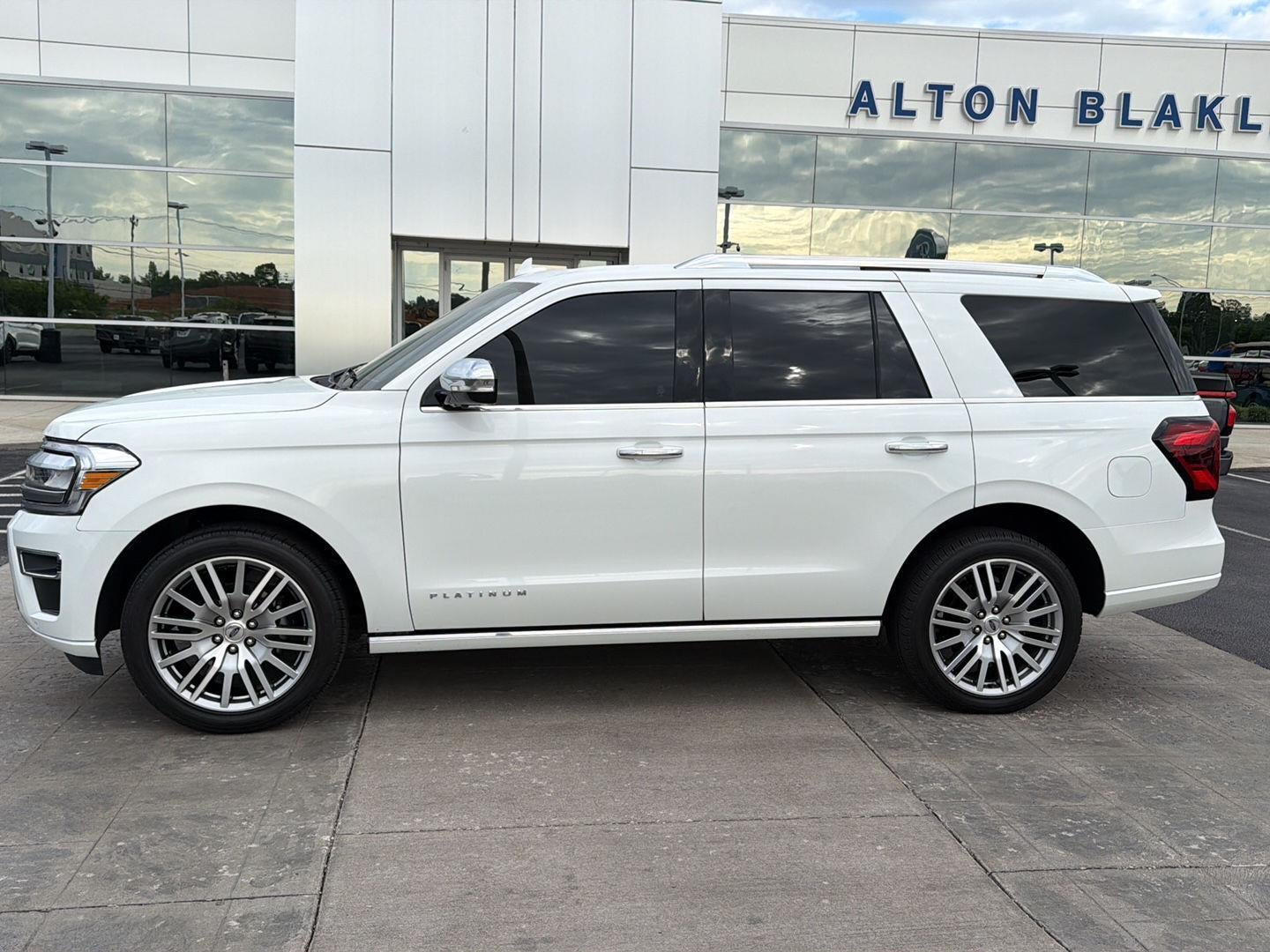 2023 Ford Expedition Platinum