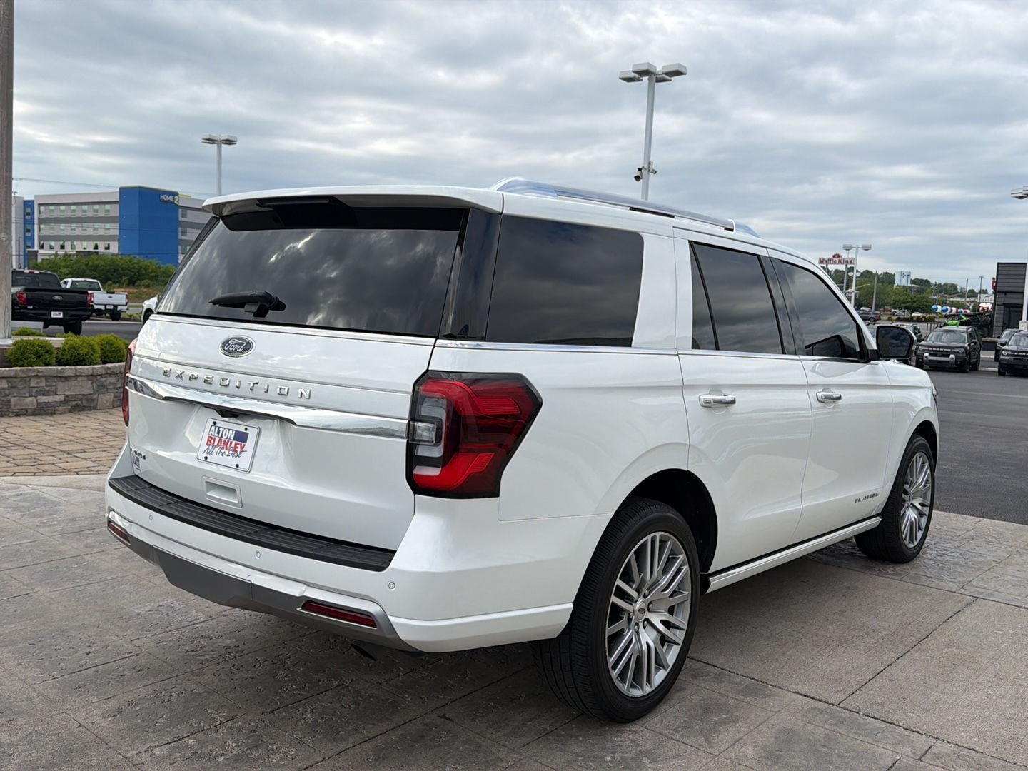 2023 Ford Expedition Platinum