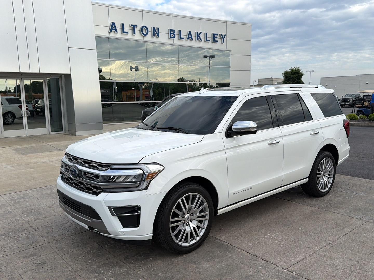 2023 Ford Expedition Platinum