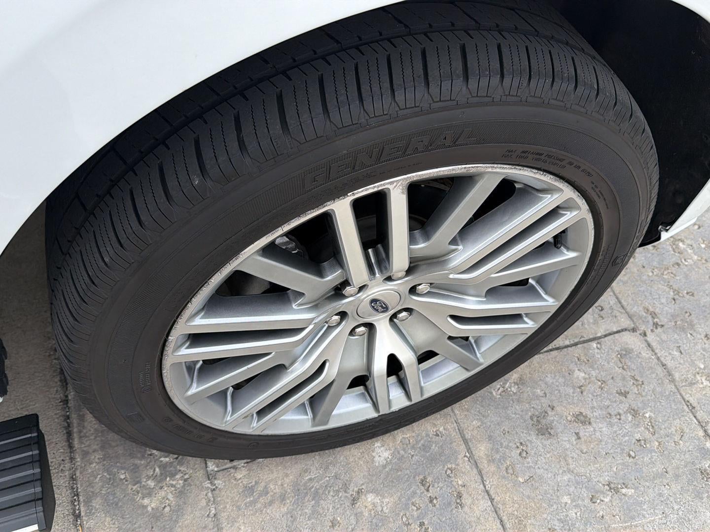 2023 Ford Expedition Platinum