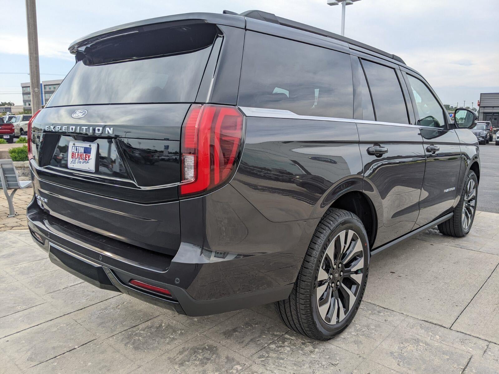 2027 Ford Expedition Platinum