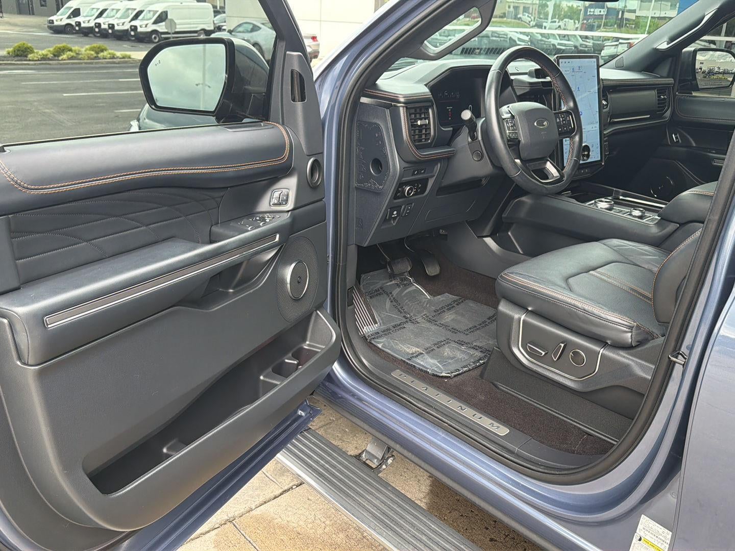 2023 Ford Expedition Platinum