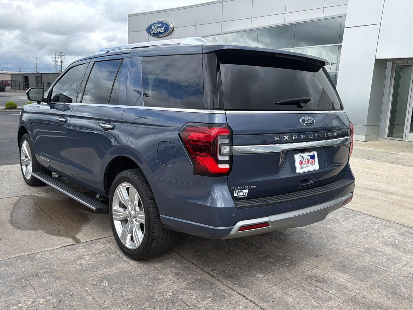 2023 Ford Expedition Platinum