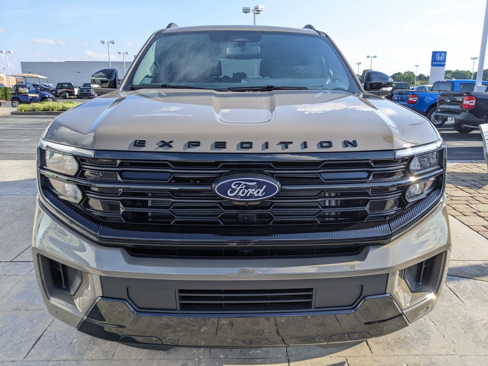 2027 Ford Expedition Platinum