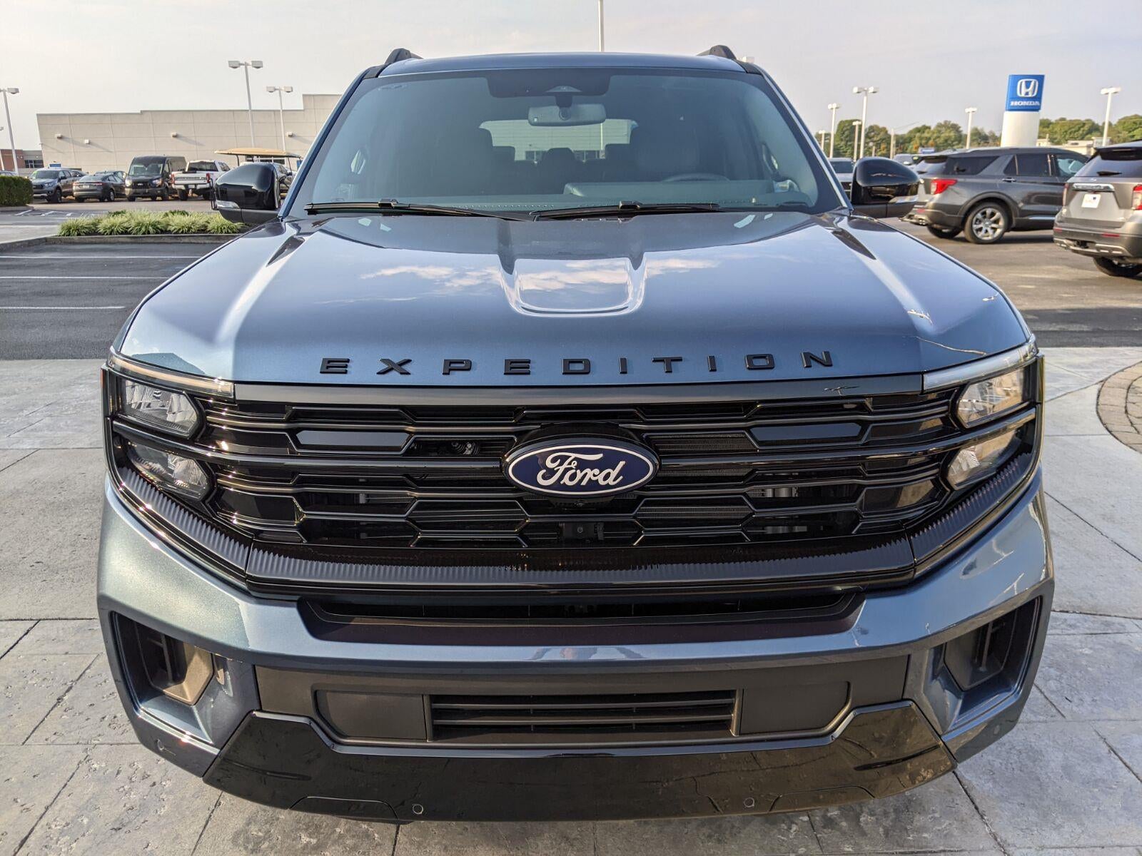 2027 Ford Expedition Platinum
