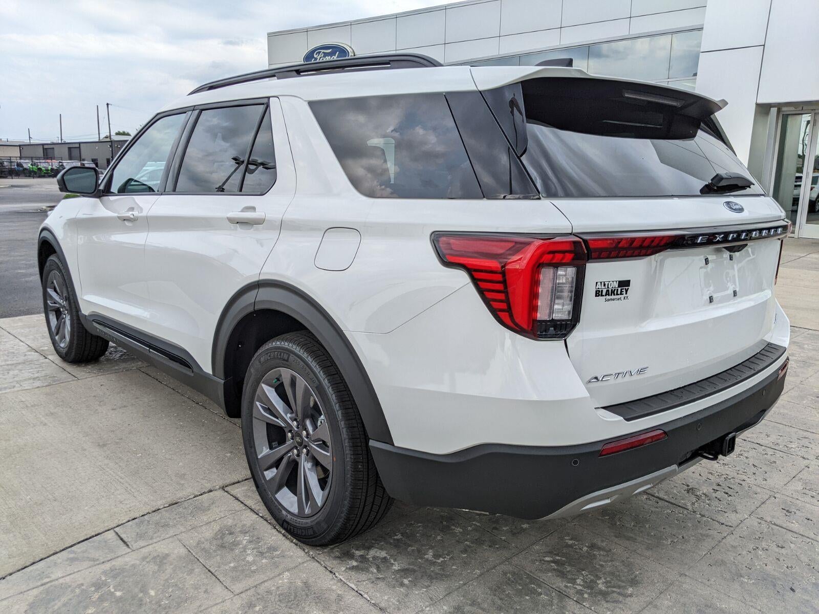 2026 Ford Explorer Active w/200A Pkg