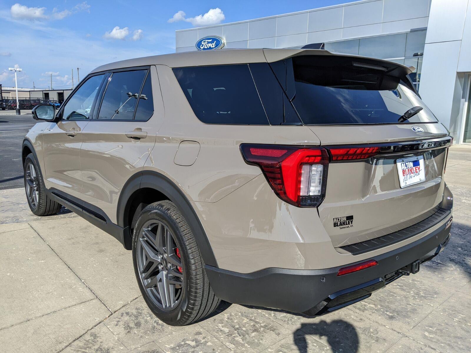 2027 Ford Explorer ST-Line