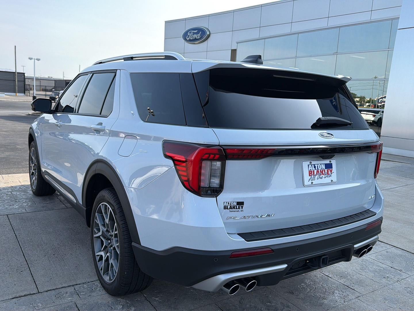 2025 Ford Explorer Platinum