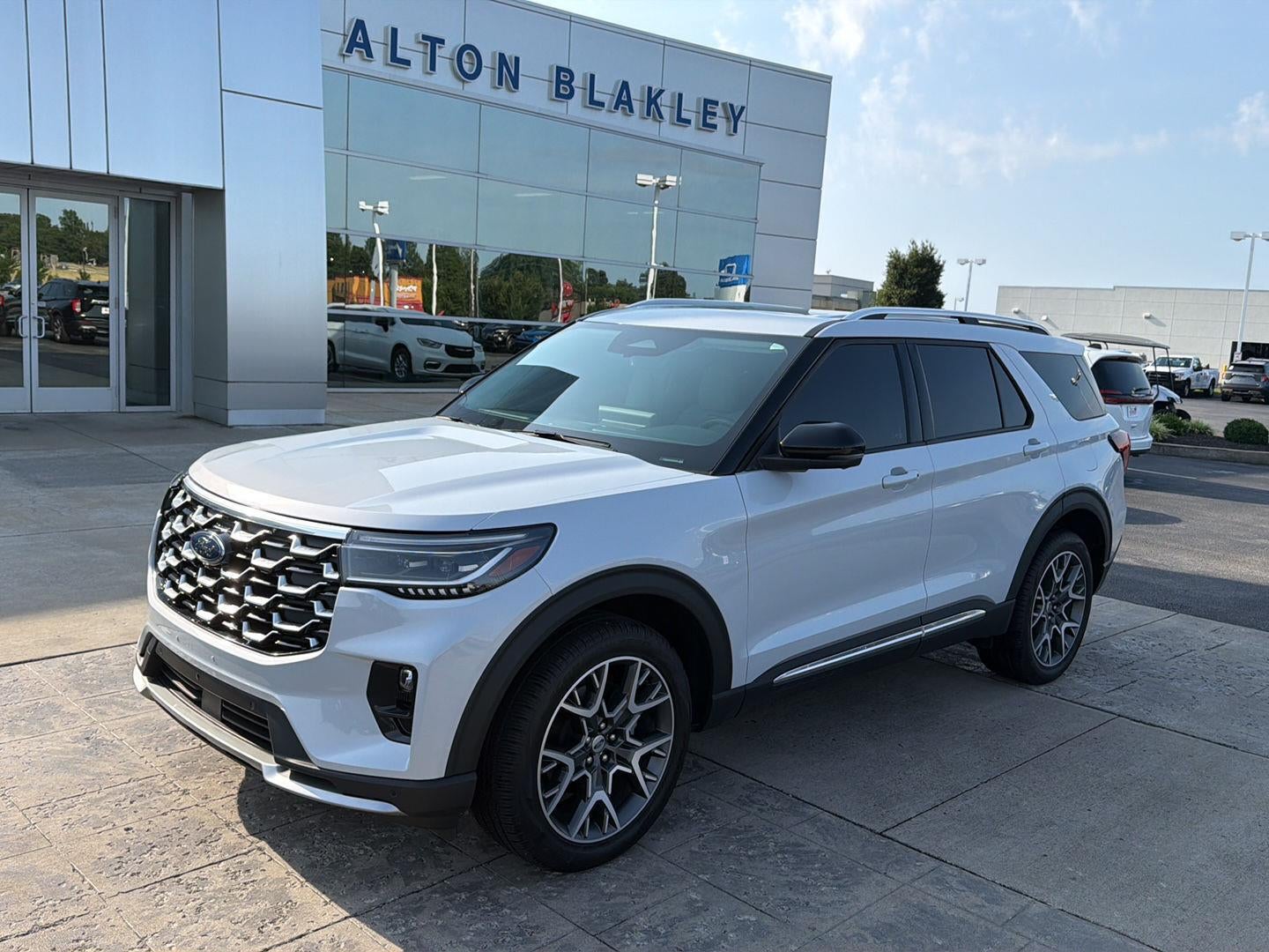 2025 Ford Explorer Platinum