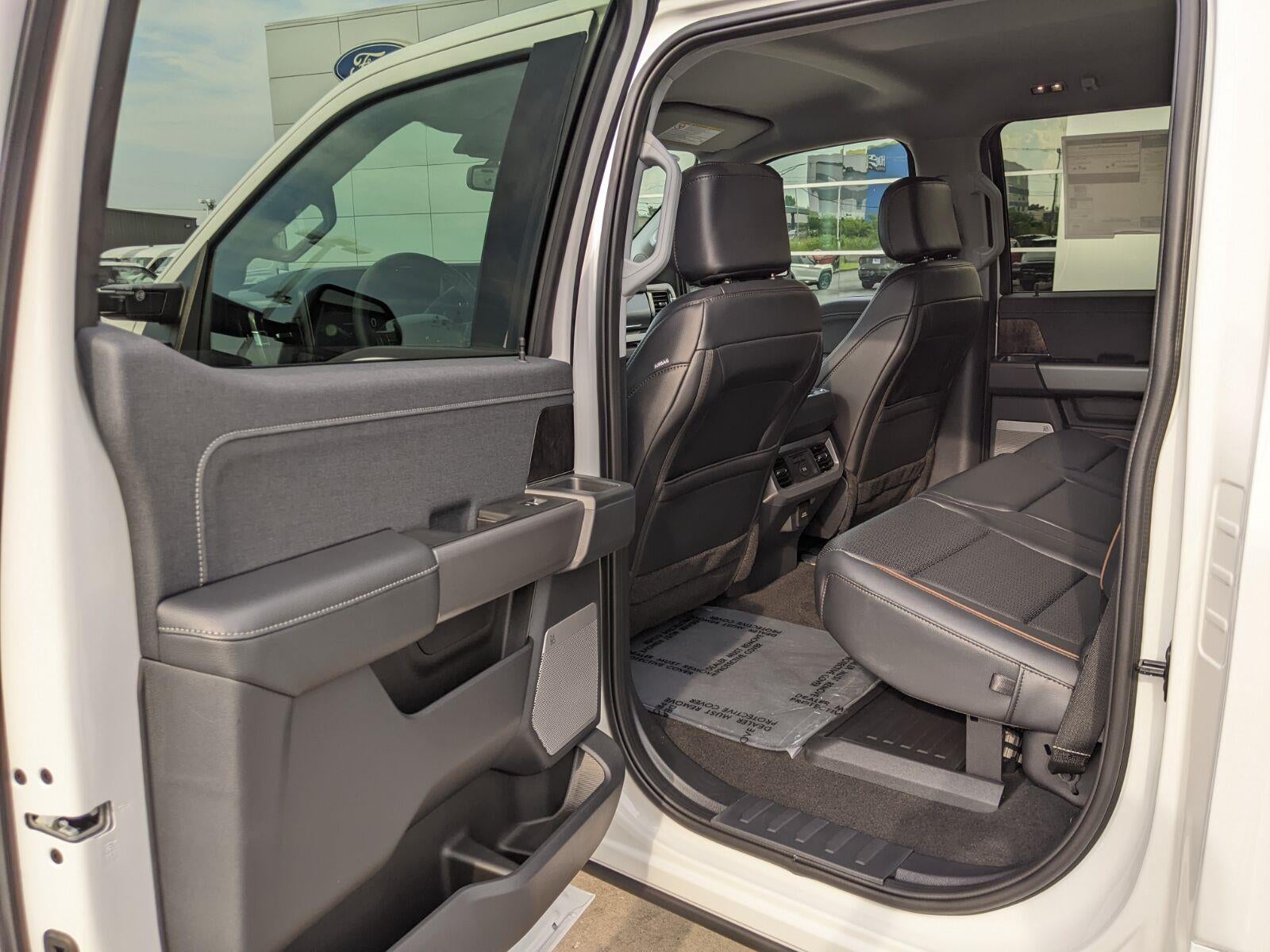 2026 Ford Super Duty F-350 Lariat
