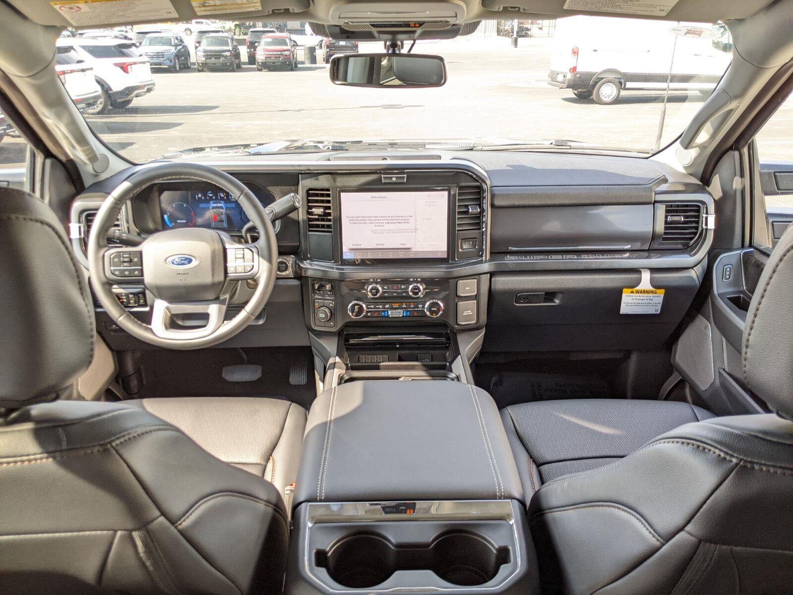 2026 Ford Super Duty F-350 SRW LARIAT