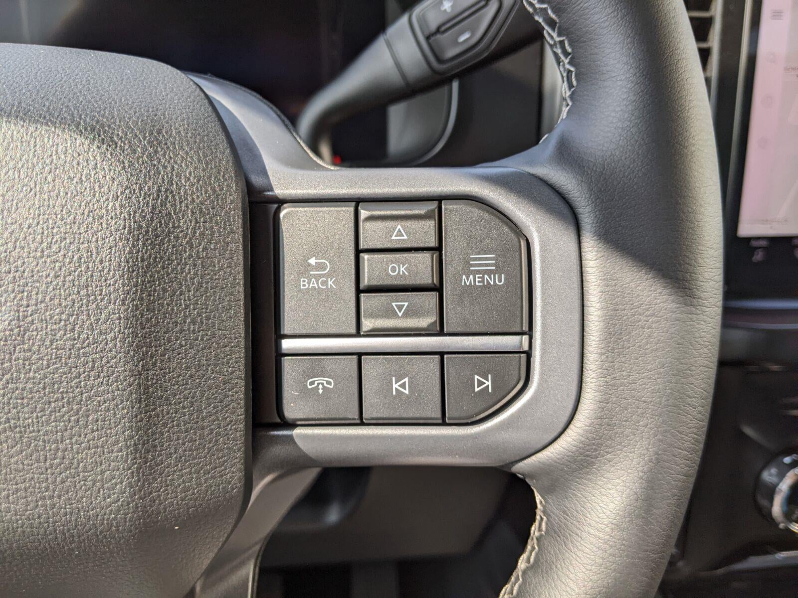 2026 Ford Super Duty F-350 SRW LARIAT