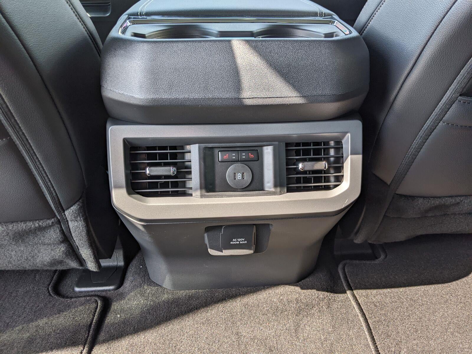2026 Ford Super Duty F-350 SRW LARIAT