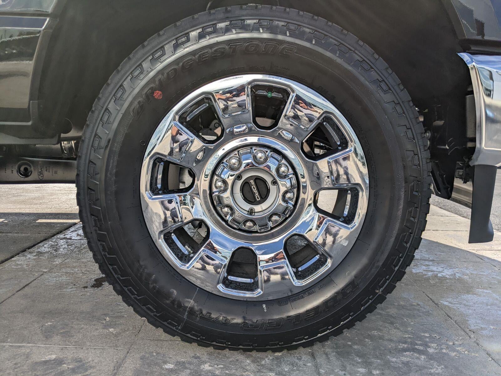 2026 Ford Super Duty F-350 SRW LARIAT