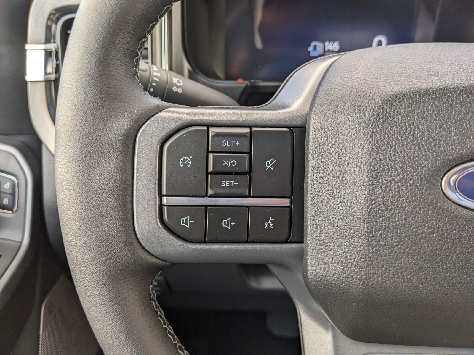 2026 Ford Super Duty F-350 SRW LARIAT