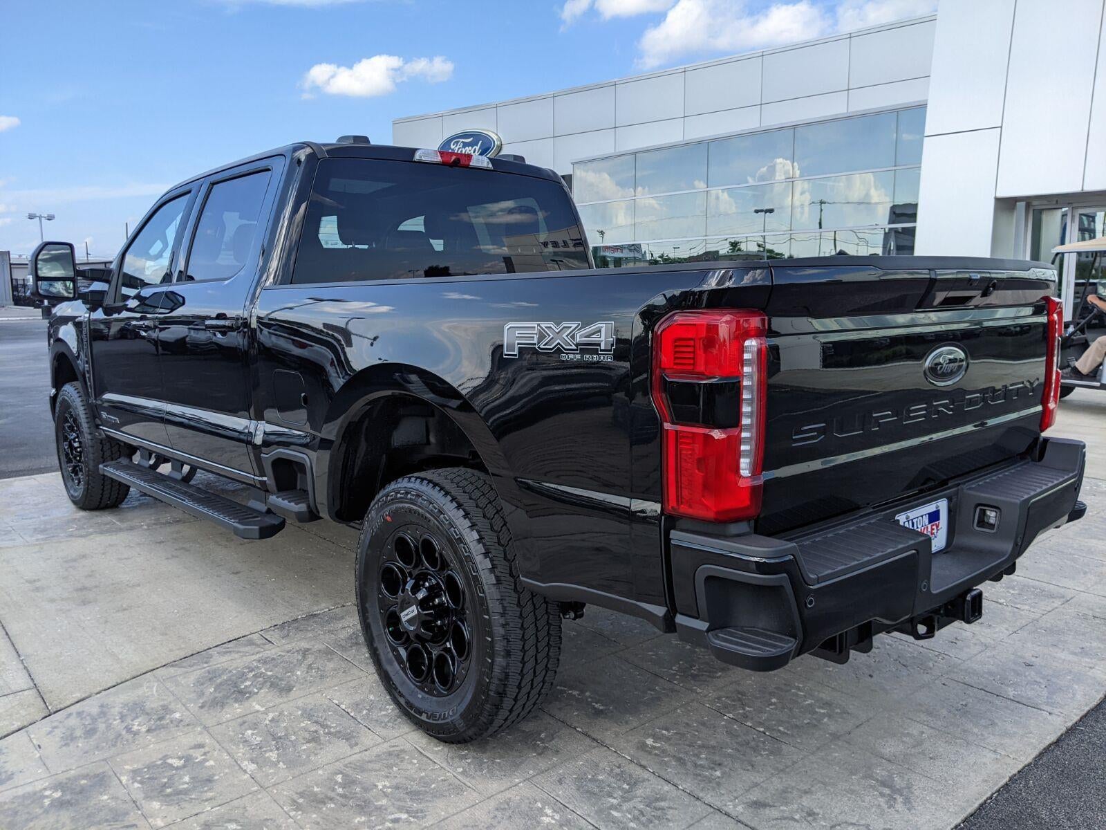 2026 Ford Super Duty F-350 SRW LARIAT