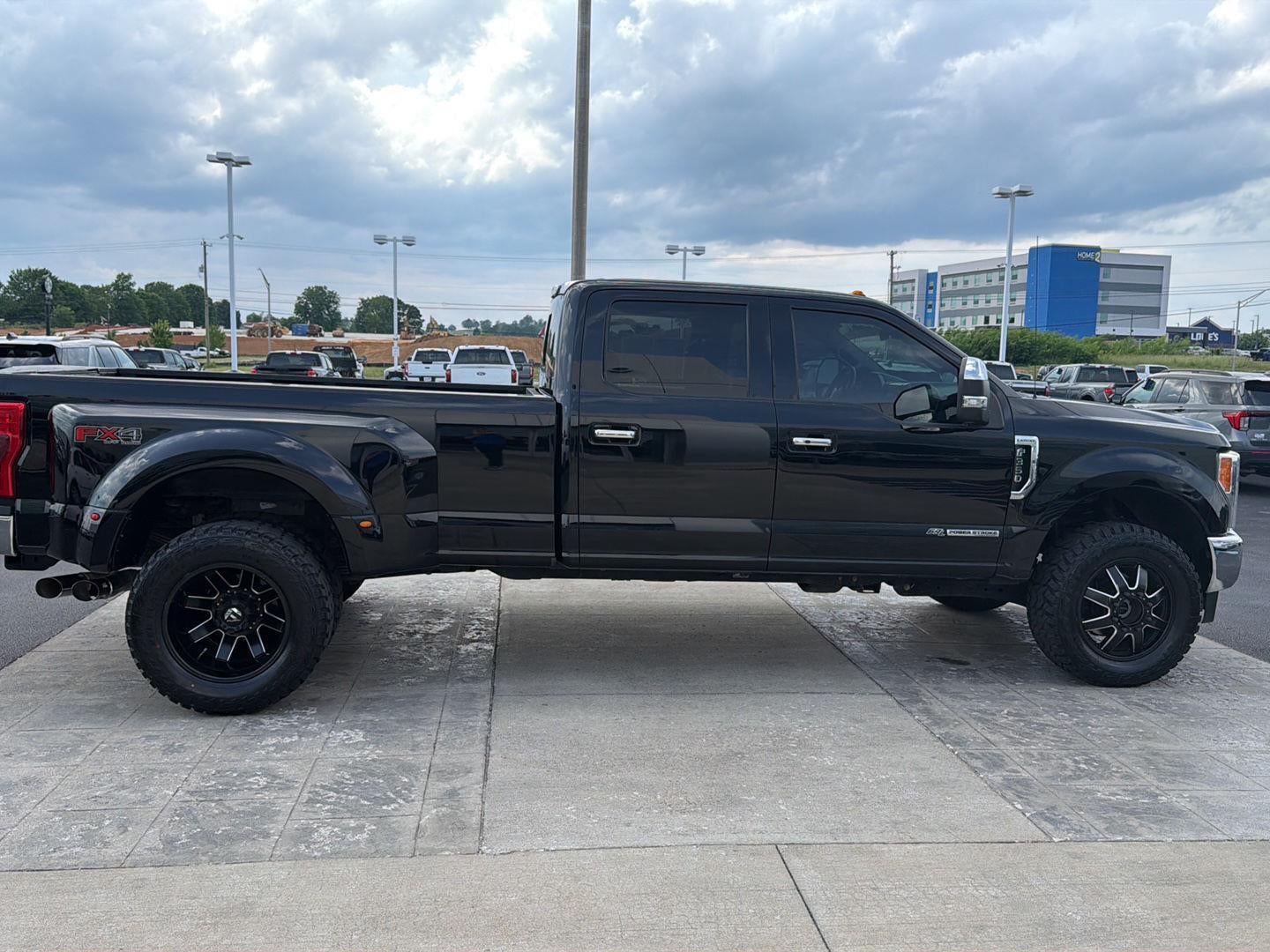 2018 Ford Super Duty F-350 DRW Lariat