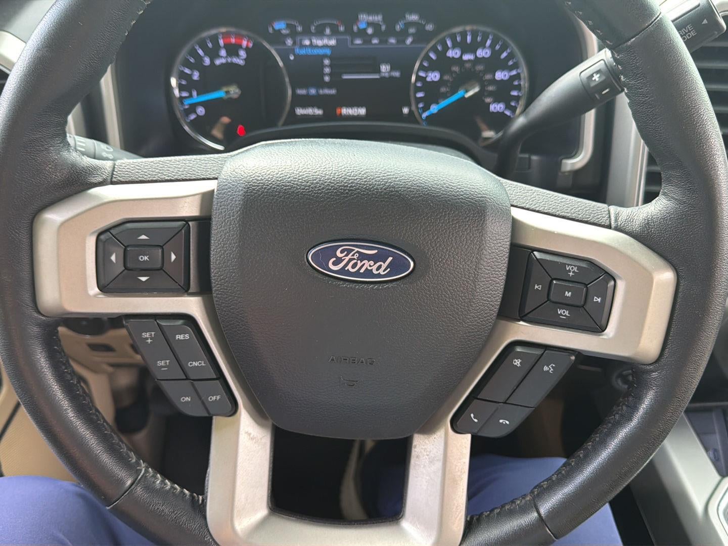 2020 Ford Super Duty F-450 DRW Lariat