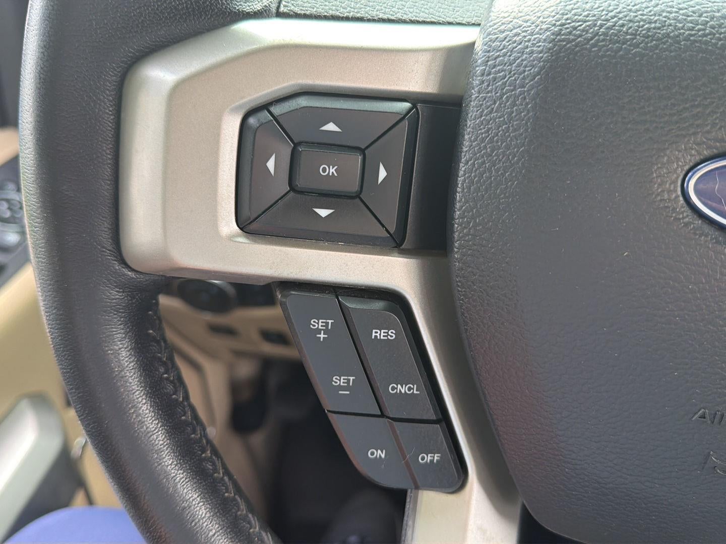 2020 Ford Super Duty F-450 DRW Lariat
