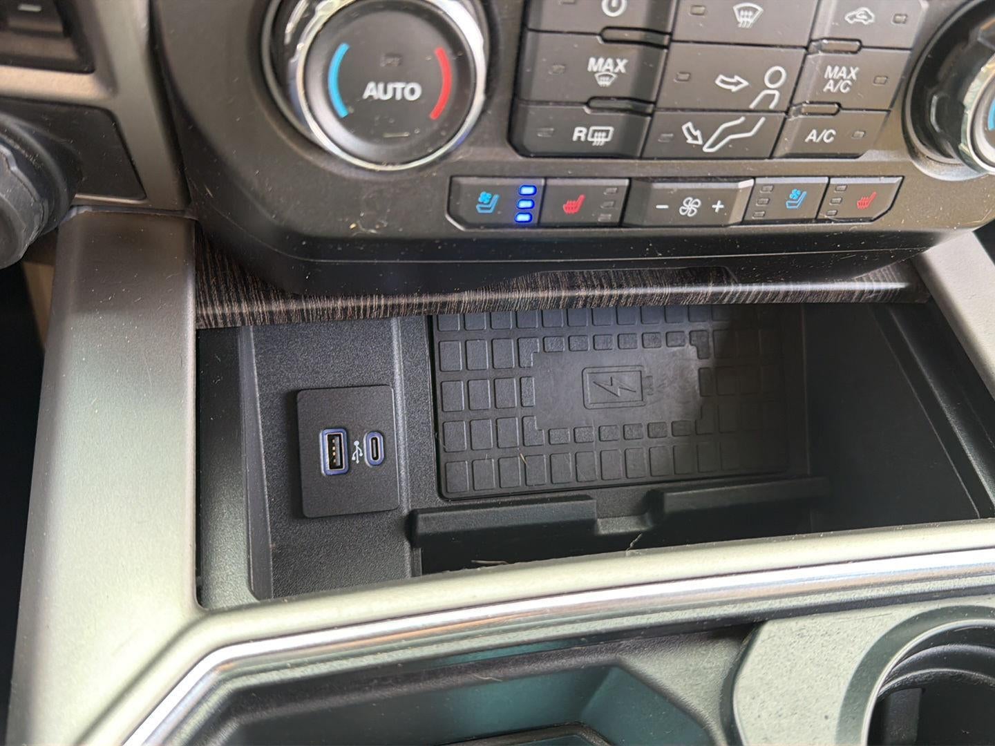 2020 Ford Super Duty F-450 DRW Lariat