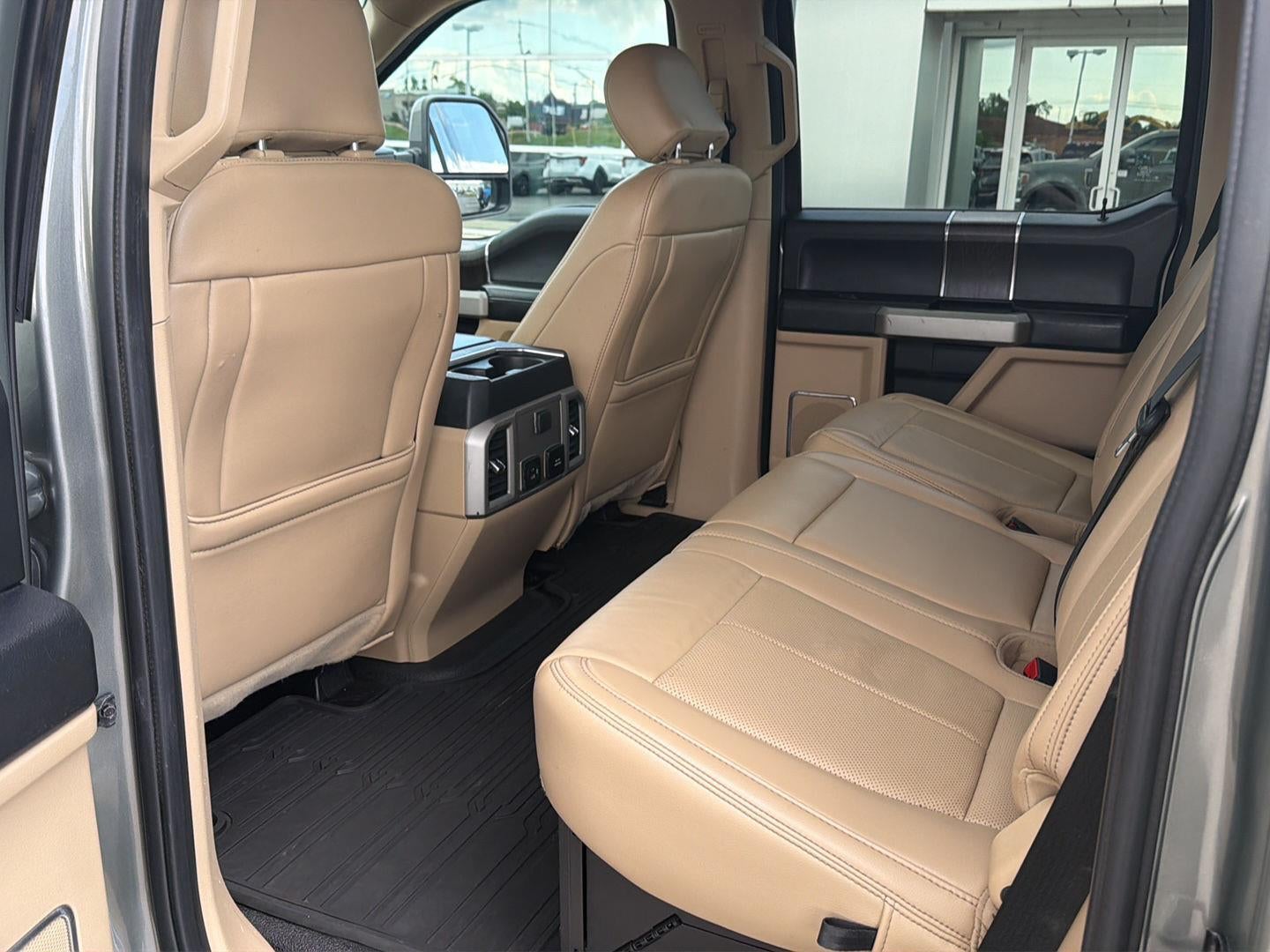2020 Ford Super Duty F-450 DRW Lariat