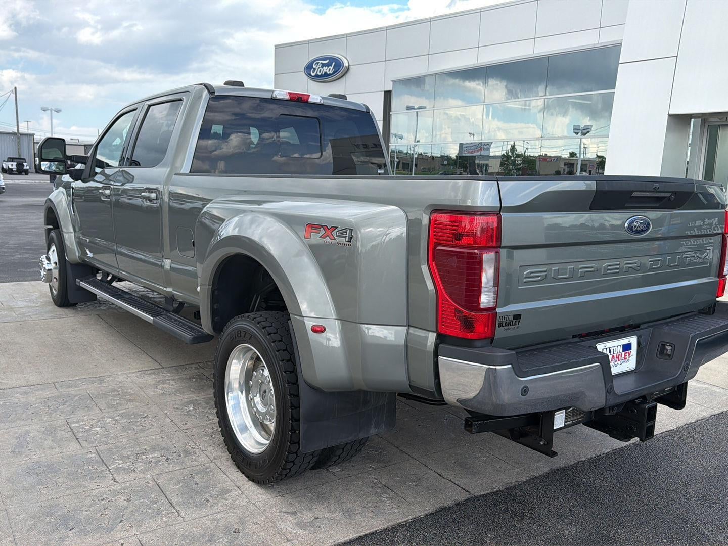 2020 Ford Super Duty F-450 DRW Lariat