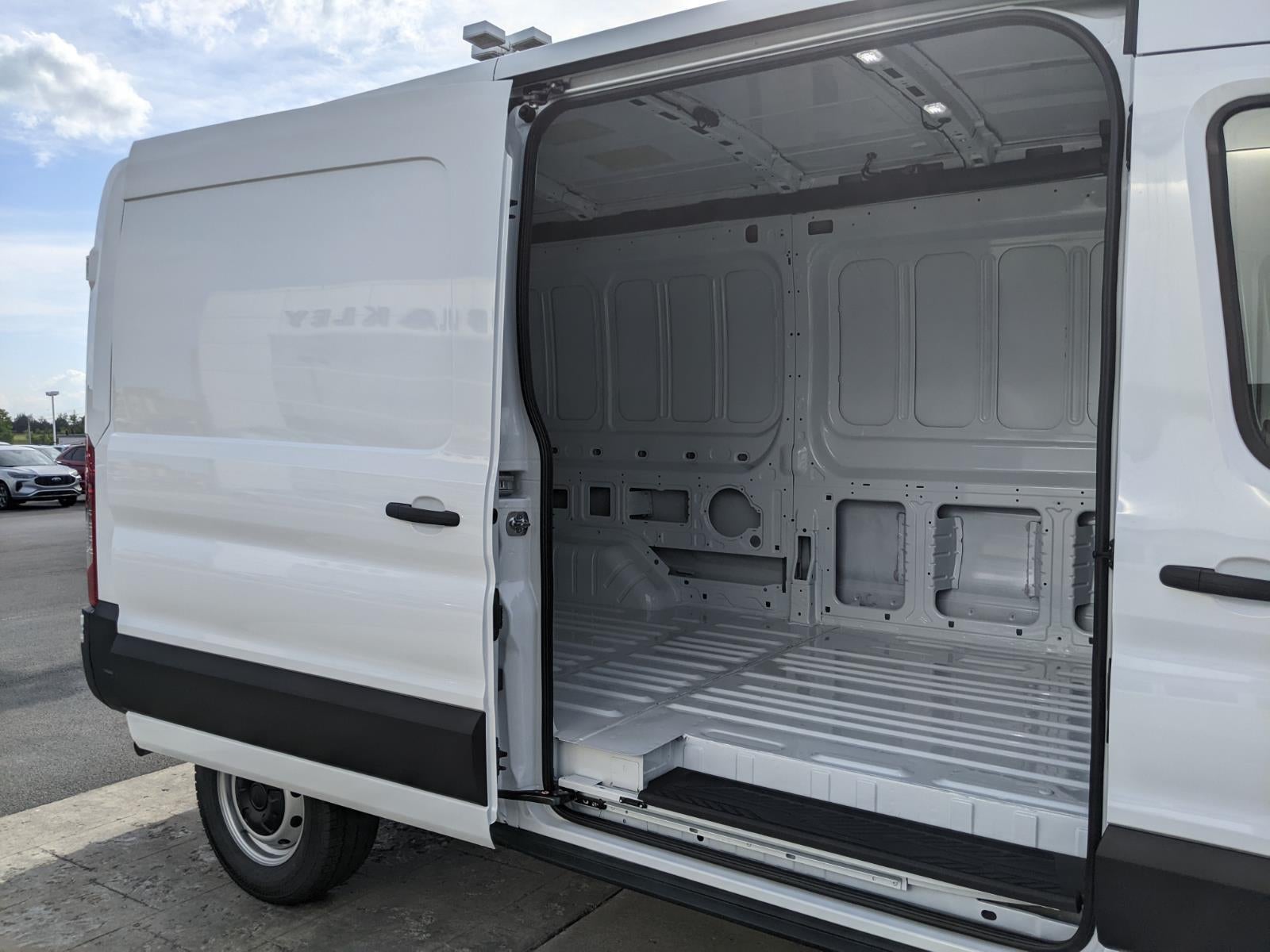 2026 Ford Transit Cargo Van T-250 148 MED RF 9150 GV