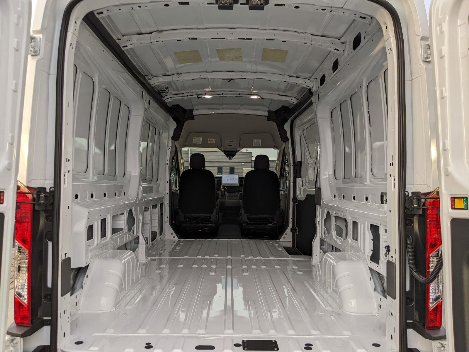 2027 Ford Transit Cargo Van T-250 148 MED RF 9150 GV