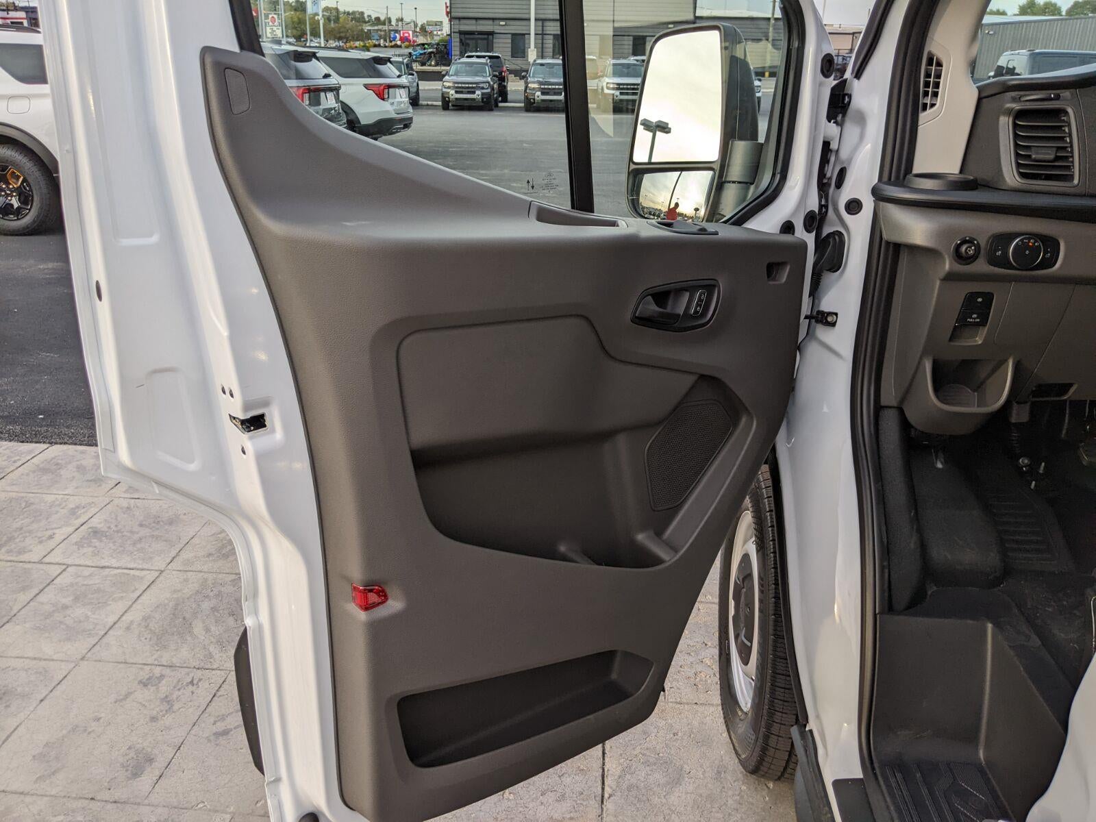 2027 Ford Transit Cargo Van T-250 148 MED RF 9150 GV