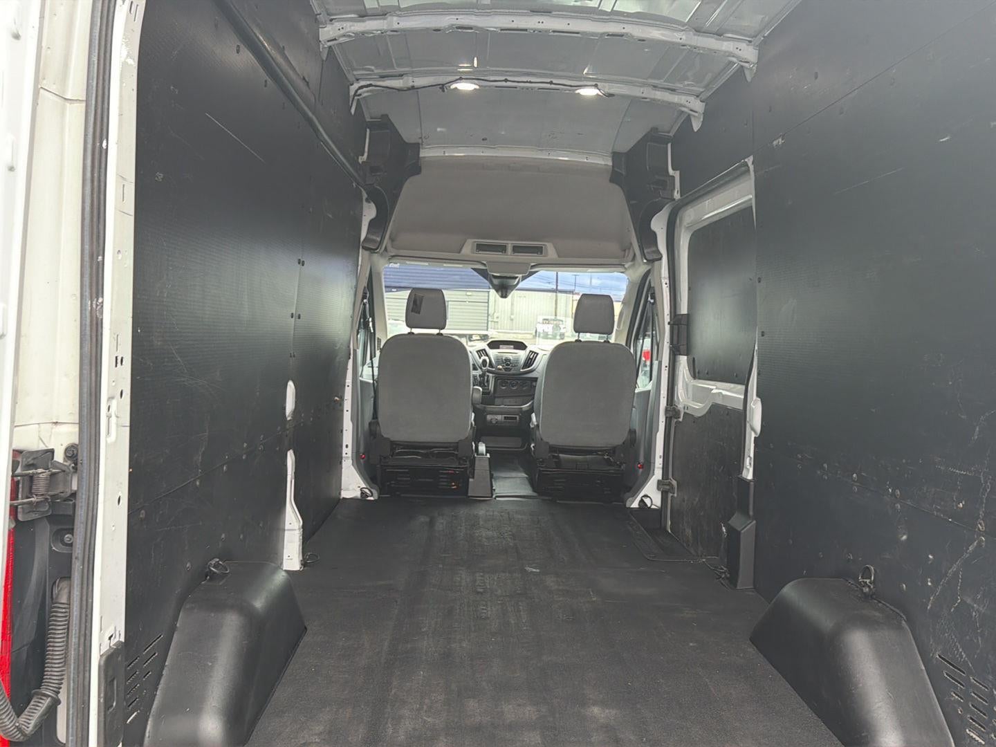 2018 Ford Transit Van T-250 148 HI RF 9000 GVW